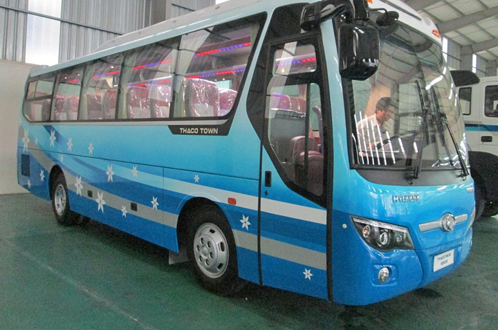 Thuê xe du lịch Hyundai 35 chỗ tại Sài Gòn